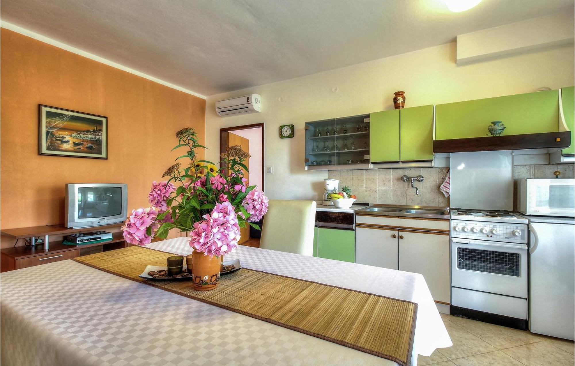 Amazing Apartment In Porec With Wifi Екстер'єр фото
